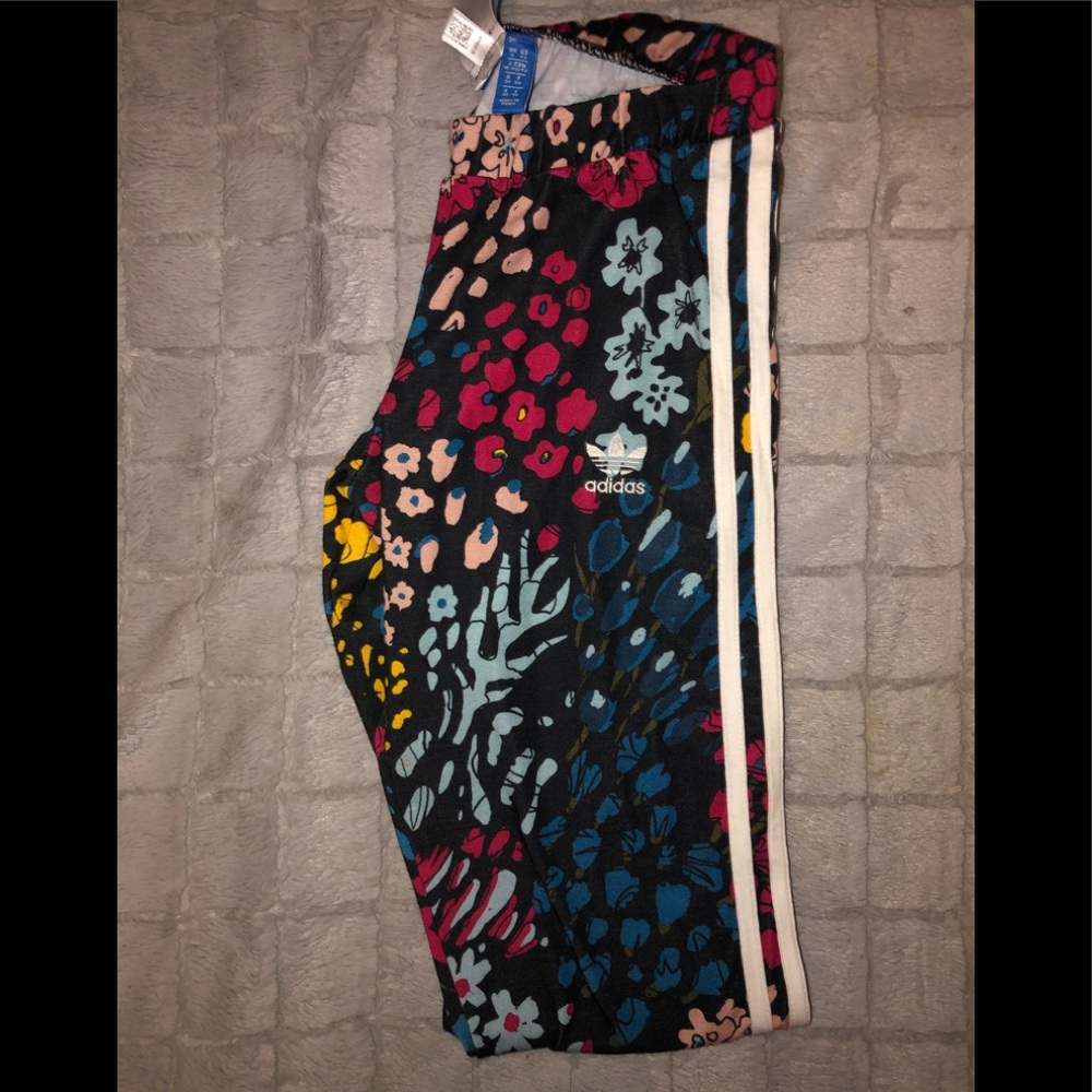 Adidas Original Firebird floral leggings NWOT